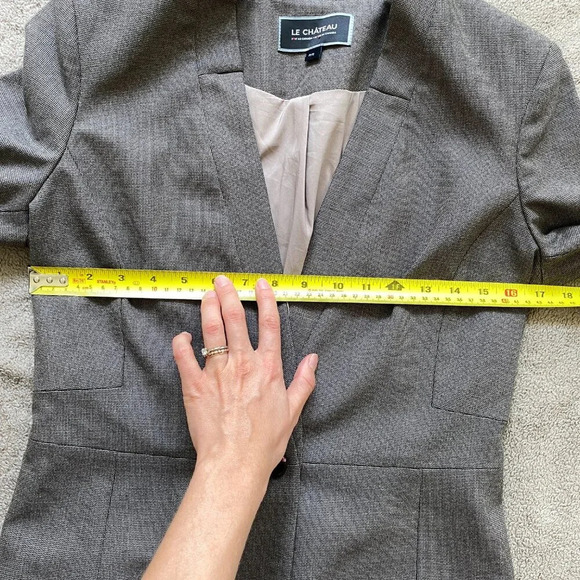 LE Chateau Gray Houndstooth Lined Formal Single Breasted Blazer Size S - Picture 4 of 9